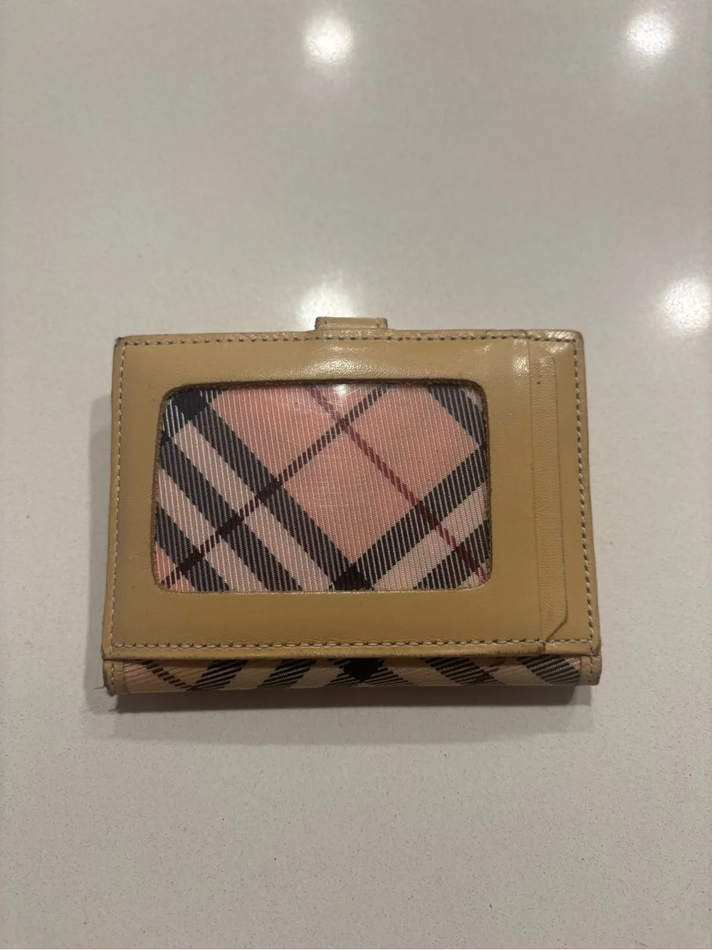 Burberry compact card